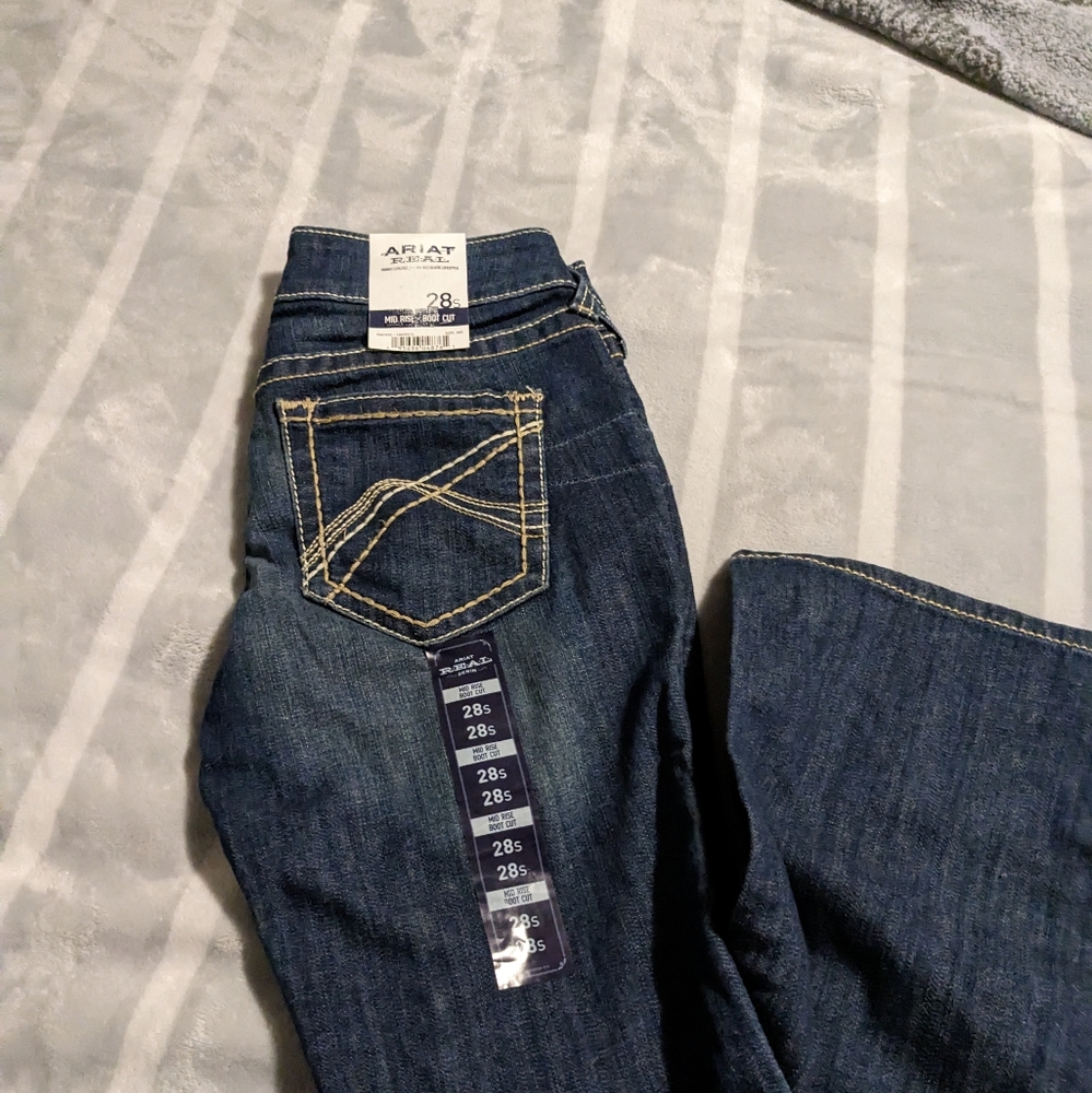 Women's Ariat boot cut NWT